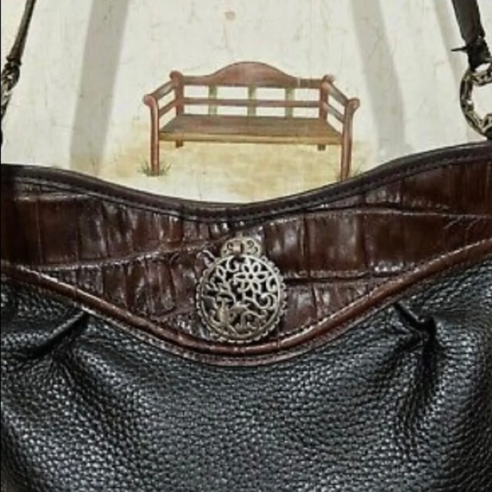BRIGHTON  VINTAGE  BLACK  AND BROWN  LEATHER  SHOULDER  HANDBAG. - Picture 6 of 8